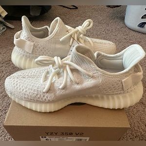 Yeezy Boost 350 v2